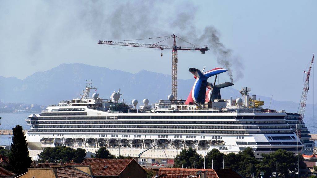 Carnival Valor crucero