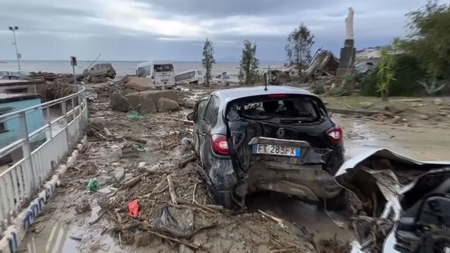 Corrimiento de tierra en la isla de Isquia, Italia