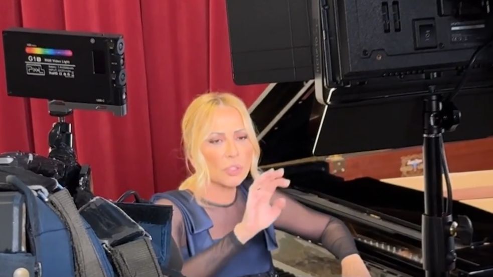 La obsesión de Marta Sánchez por los focos