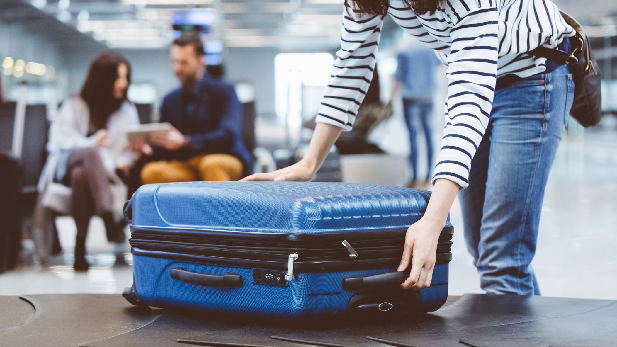 Guía de medidas de maletas de mano según la aerolínea