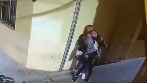 Madrid: camarera follamoros acoge a un moro en su casa y la mata +Darwin