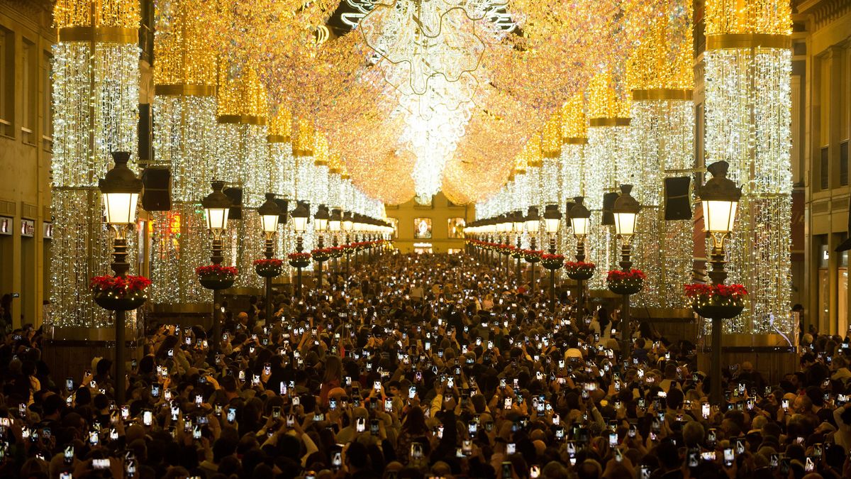 La calle Larios de Málaga el día de la inauguración del alumbrado navideño