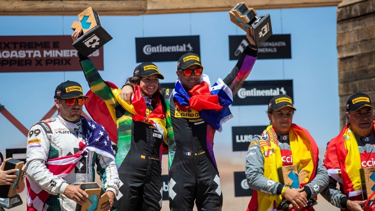 Race winners, Team X44 celebrate on the podium with Chip Ganassi Racing and Acciona | Sainz XE Team Race winners, Team X44 celebrate on the podium with Chip Ganassi Racing and Acciona | Sainz XE Team