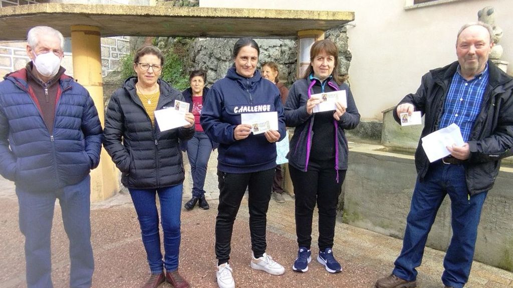 13 décimos para 13 familias: la Lotería de Navidad llega de forma misteriosa a una aldea de Ourense