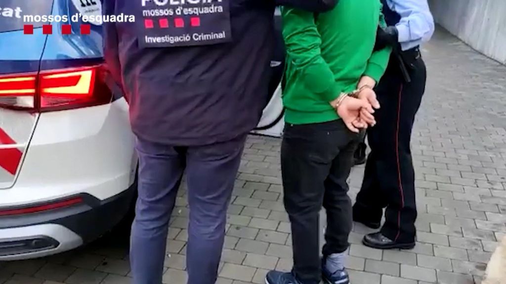Desarticulada una trama en Barcelona que ocupaba pisos con menores para evitar desalojos
