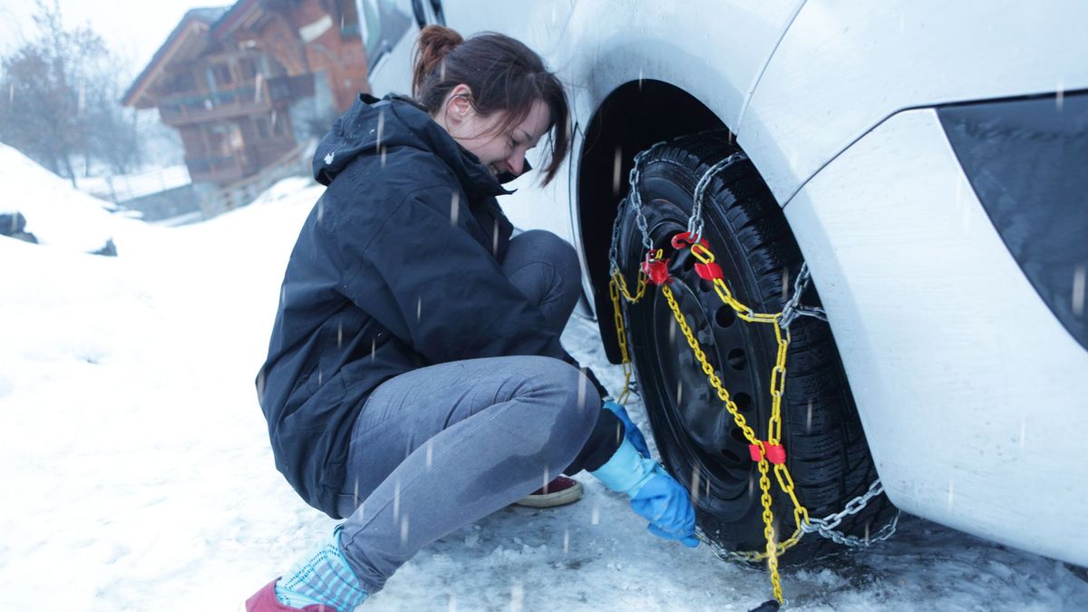 Llega el frío invernal: los tipos de cadenas que existen y cómo ponerlas para conducir con nieve