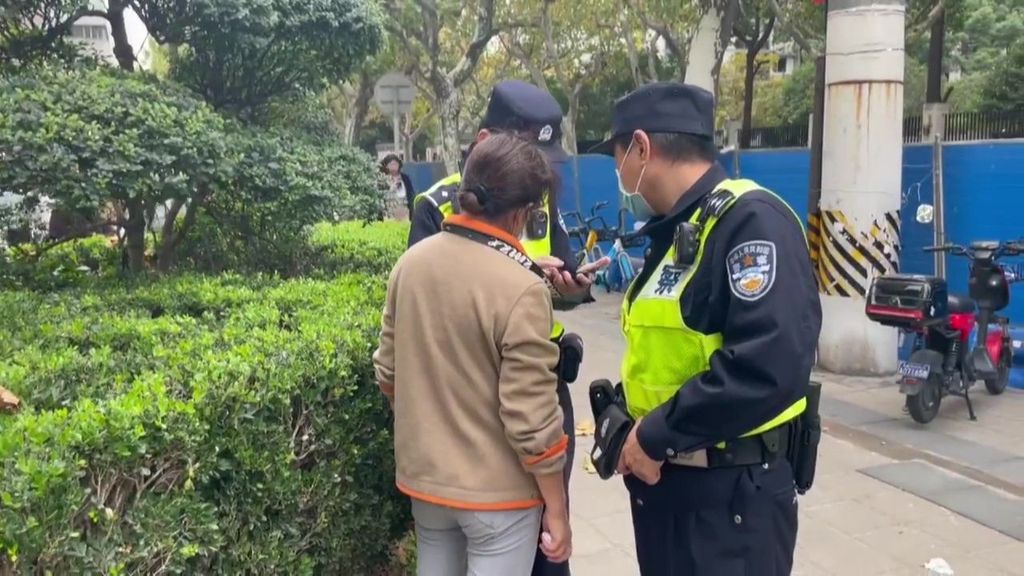 Los controles policiales se suceden en China parea evitar las protesta ciudadanas