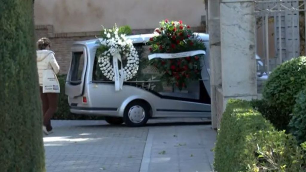 Vanessa, la menor de 14 años asesinada en Francia, ya ha sido enterrada en Granada, su ciudad natal