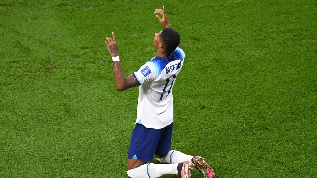 Imagen de Marcus Rashfor dedicándole el gol a su amigo quien falleció de cáncer