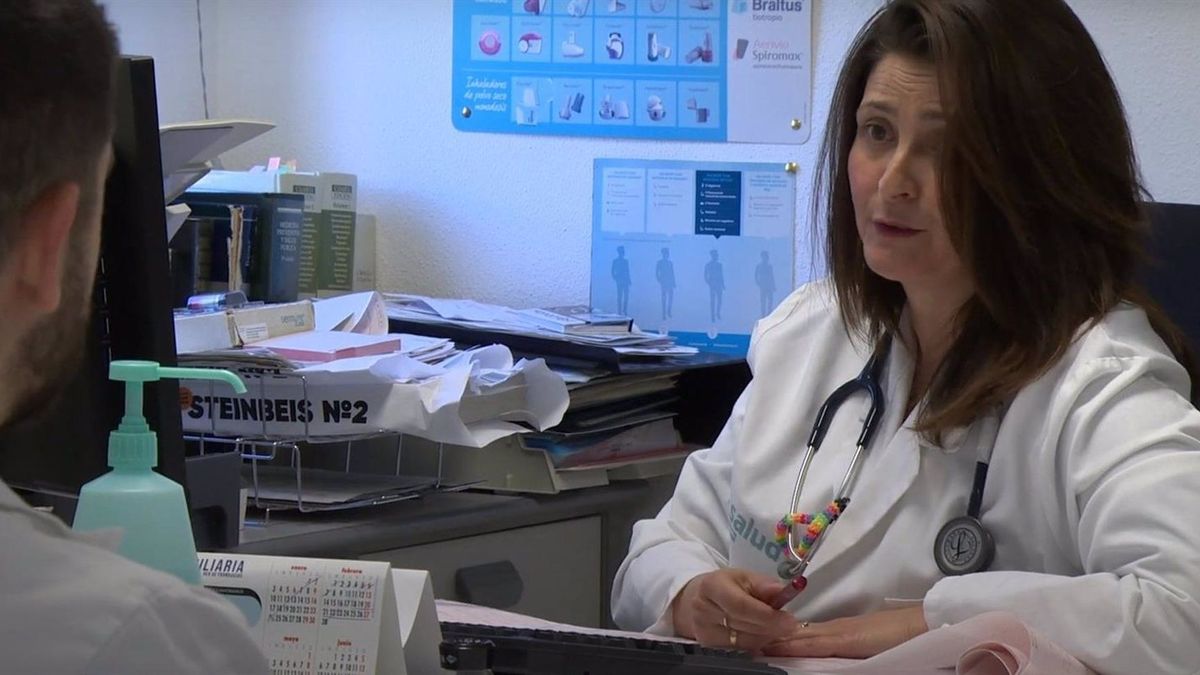 Los médicos tienden a autodiagnosticarse y autotratarse cuando están enfermos Los médicos tienden a autodiagnosticarse y autotratarse cuando están enfermos