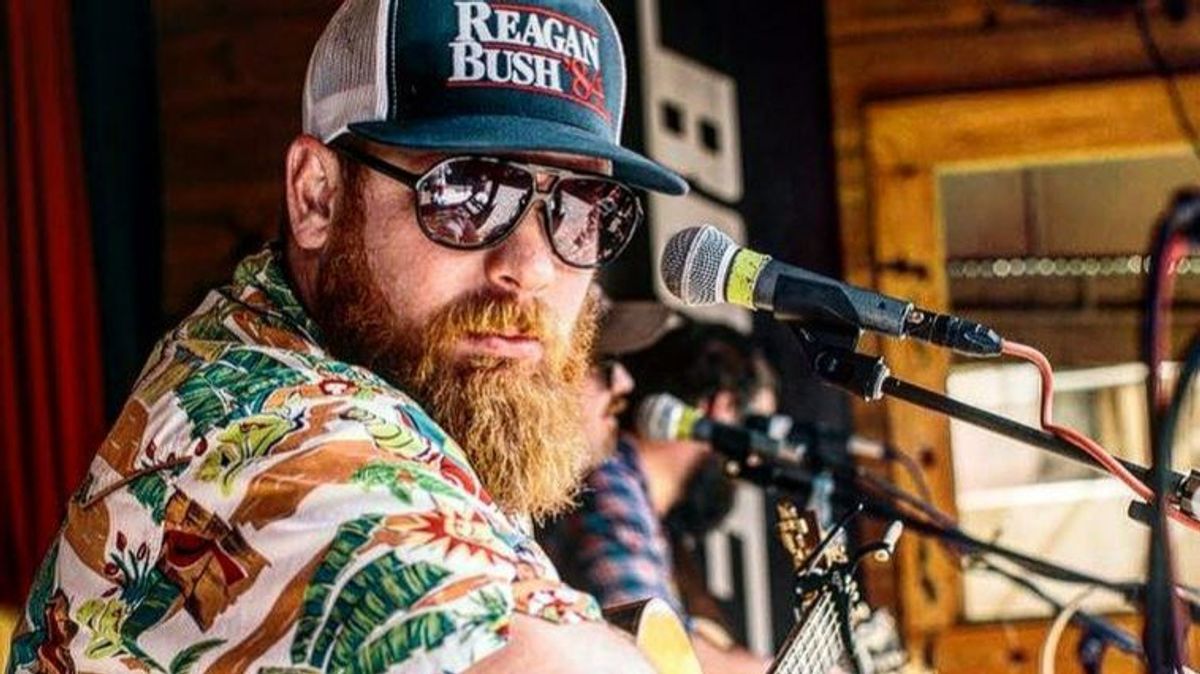 Muere el cantante de country Jake Flint horas después de su boda: "Mi corazón se ha ido"