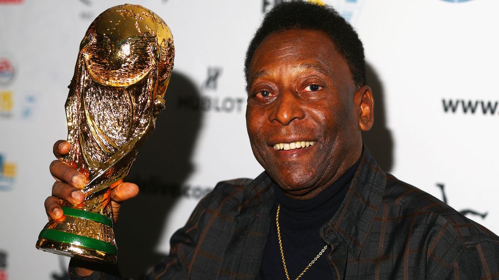 Pelé, hospitalizado de emergencia en Brasil