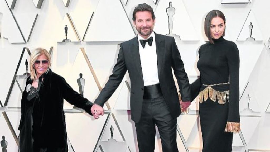 Bradley Cooper está muy unido a su madre.