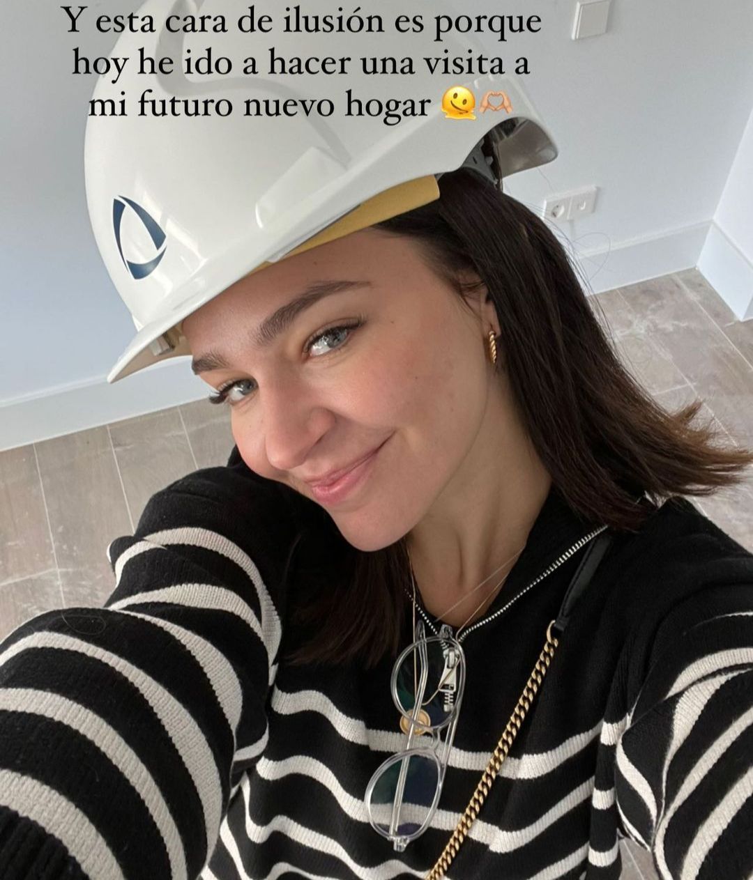 Laura Escanes posa en su nueva casa