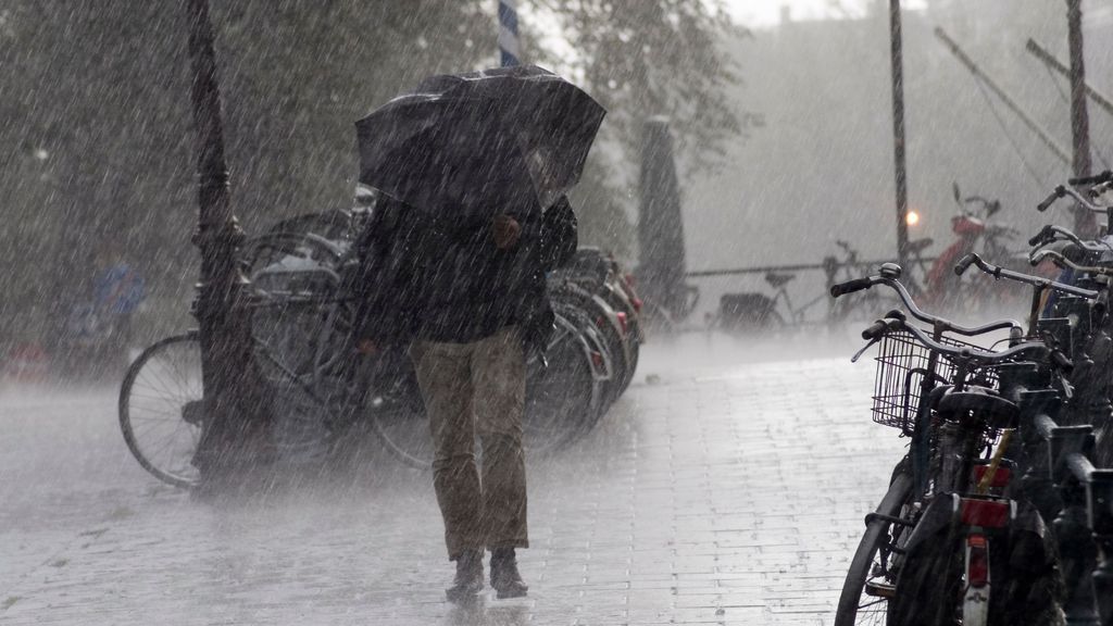 Tres borrascas traerán mucha lluvia en diciembre