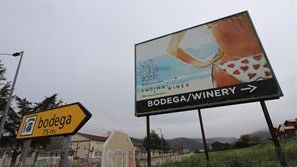 Cartel del vino Demasiado corazón