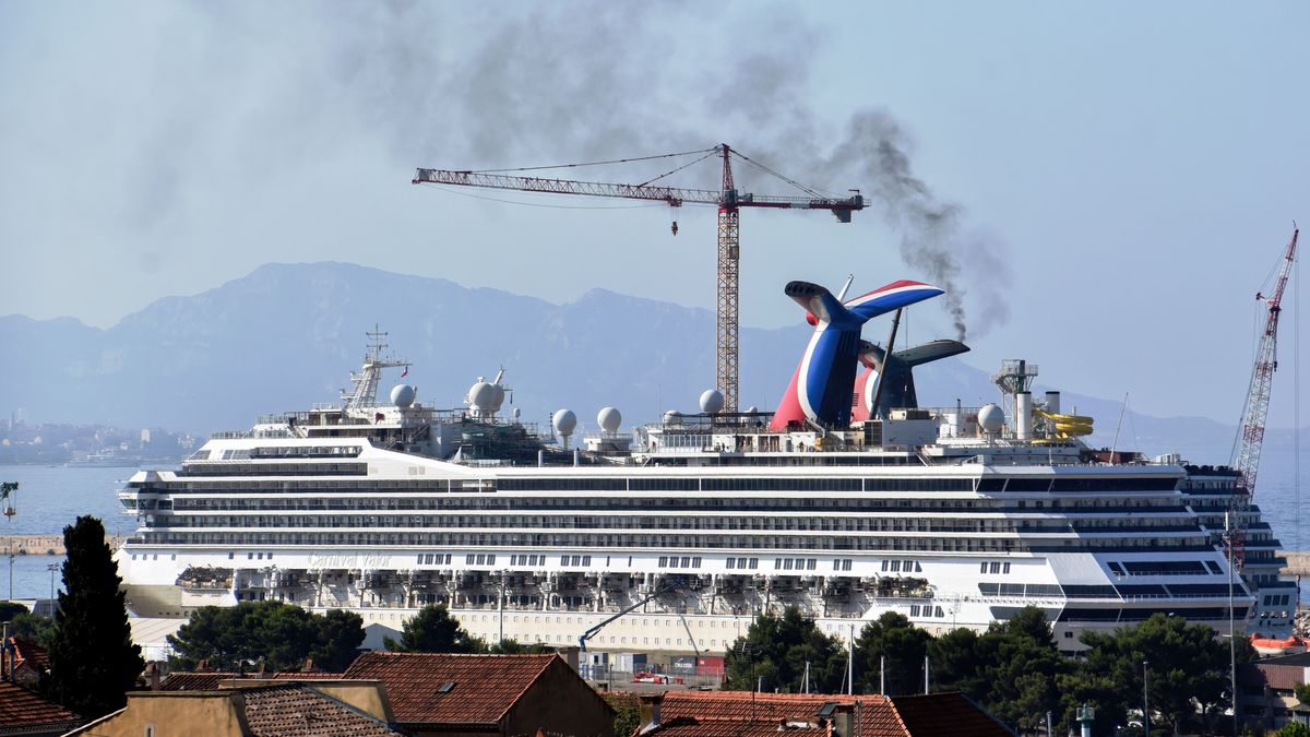 Imagen de archivo del buque Valor de la crucerista Carnival