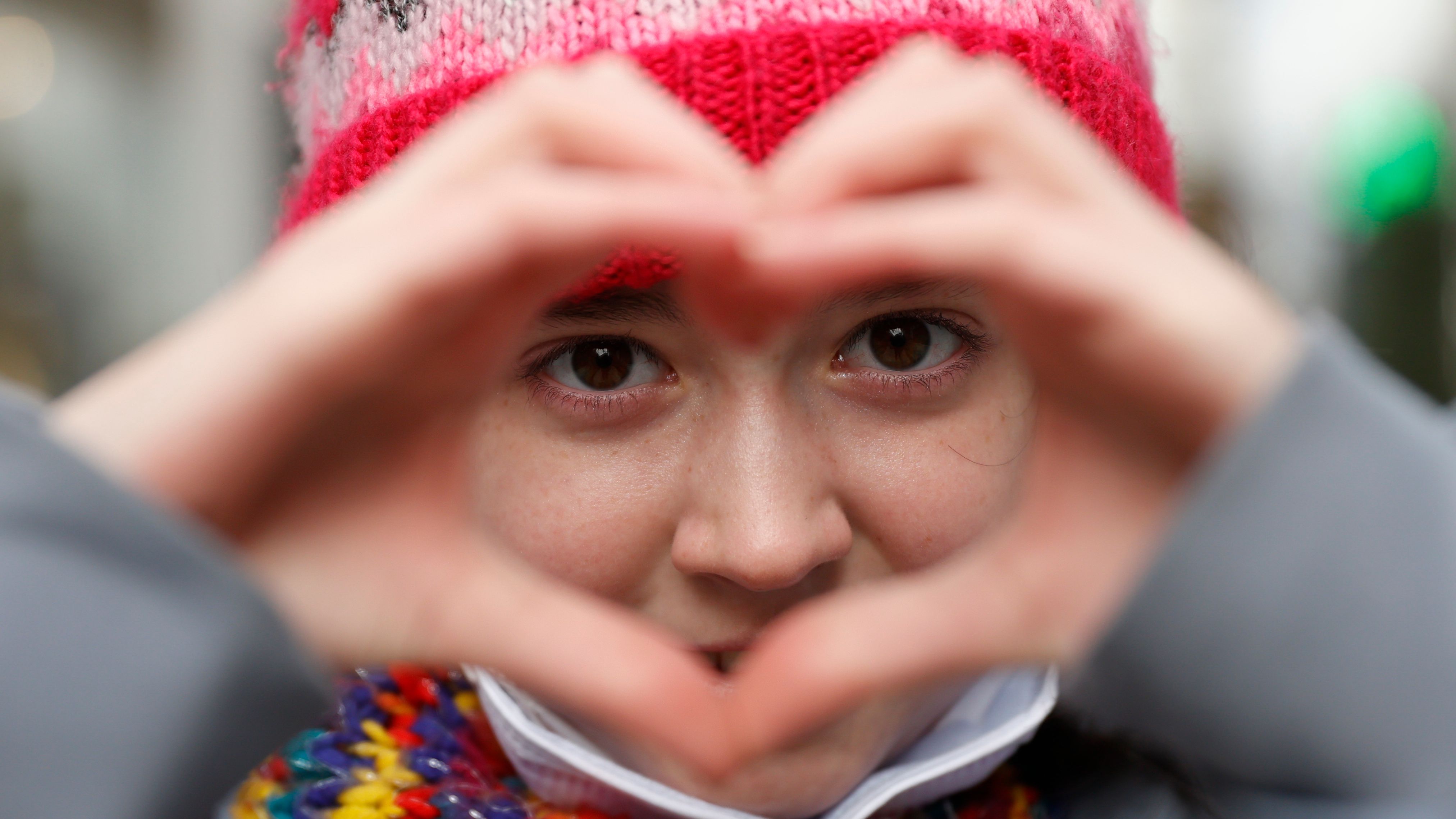 Arena tiene 13 años y esta ingresada en La Paz con un corazón artificial desde verano a la espera de un trasplante