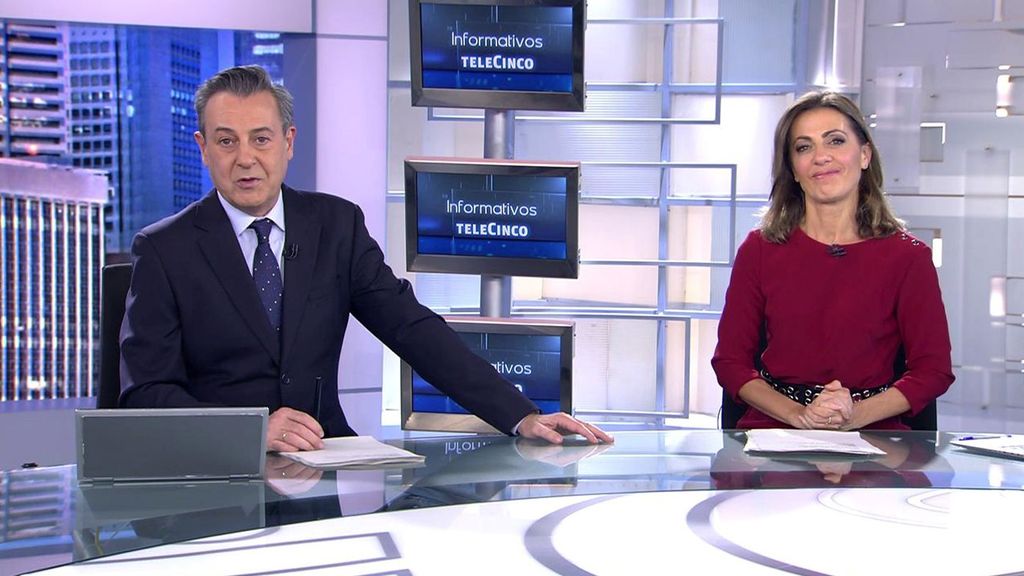 Con José Ribagorda y Ángeles Blanco Informativos Telecinco 2022 Noche 03/12/2022