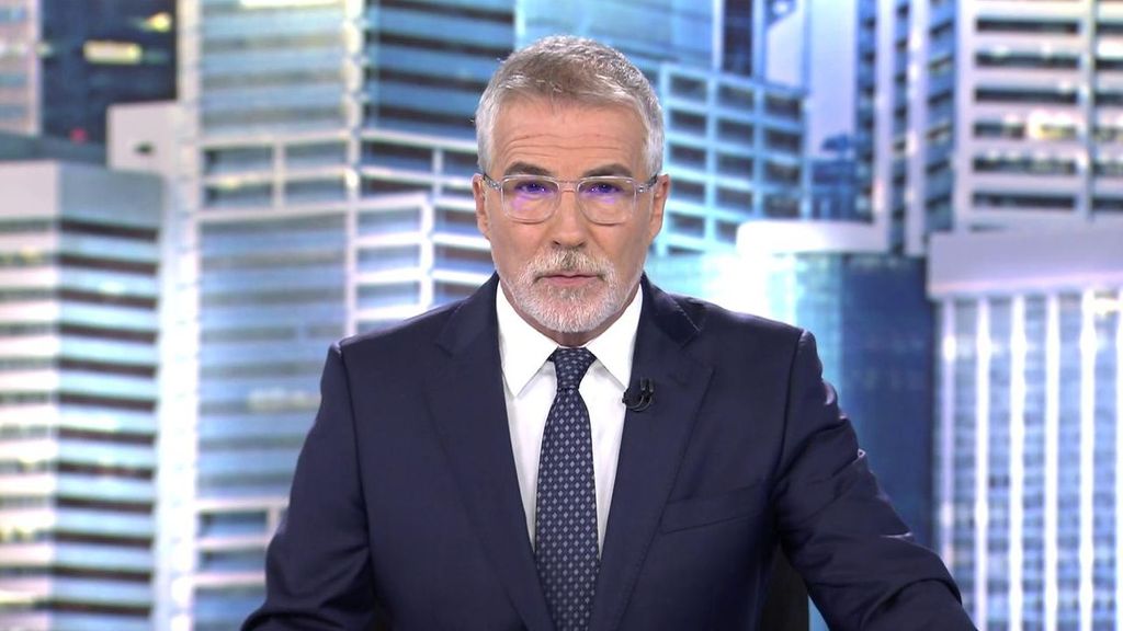 Con David Cantero Informativos Telecinco 2022 Mediodía 05/12/2022