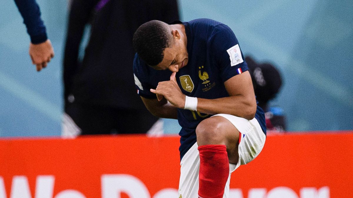 Parte del madridismo vuelve a pedir el fichaje de Mbappé: "Florentino, perdónalo" Parte del madridismo vuelve a pedir el fichaje de Mbappé: "Florentino, perdónalo"