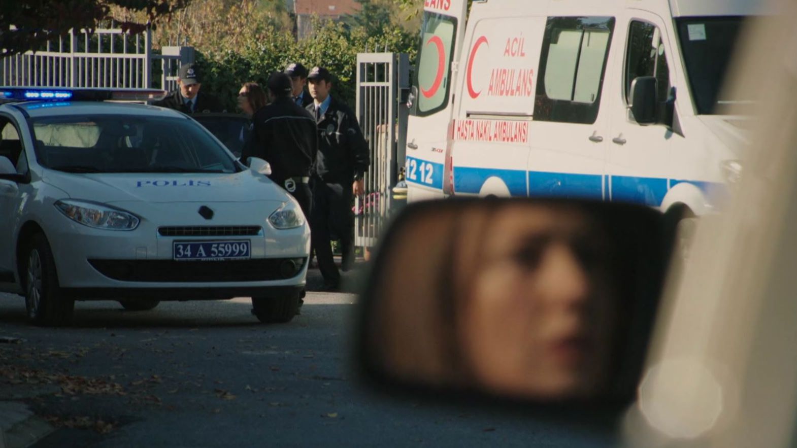 Demet es detenida por el asesinato de Cem