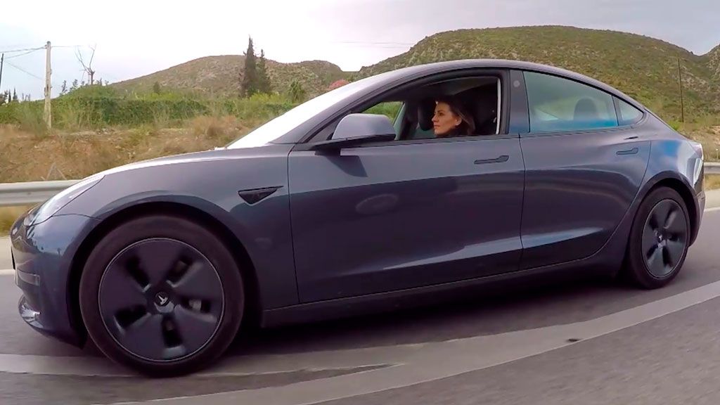 Ángeles Blanco visita tres destinos en la provincia de Málaga.jpg