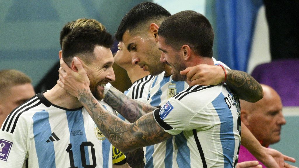 Argentina sigue con paso firme y echa a Países Bajos del Mundial (0-1)