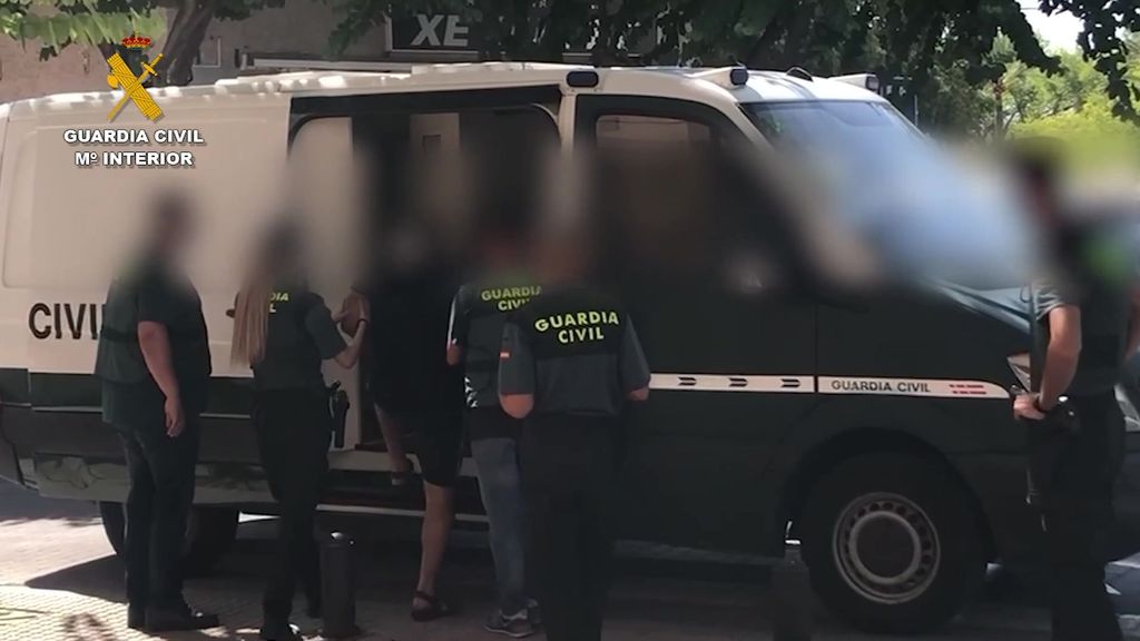 Cuatro detenidos por la Guardia Civil al intentar matar a un hombre para robarle un reloj en Valencia