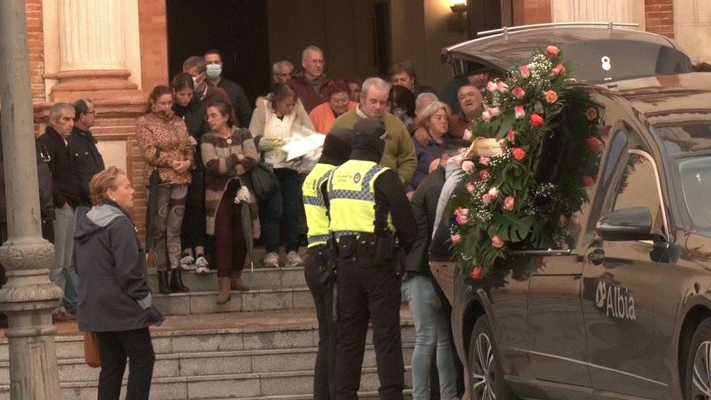 La madre de Daniel explica que le "faltó el oxígeno" al "estar encerrado tantas horas"