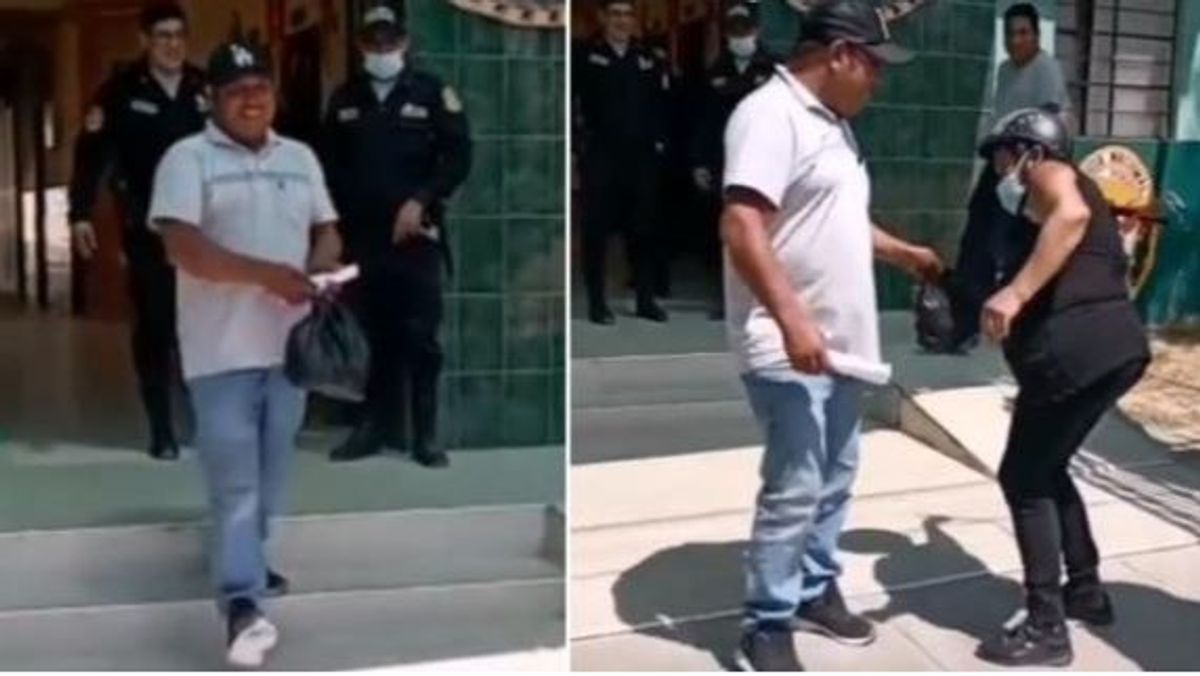 Un joven detenido se hace viral al salir de comisaría y ser recibido a correazos por su madre