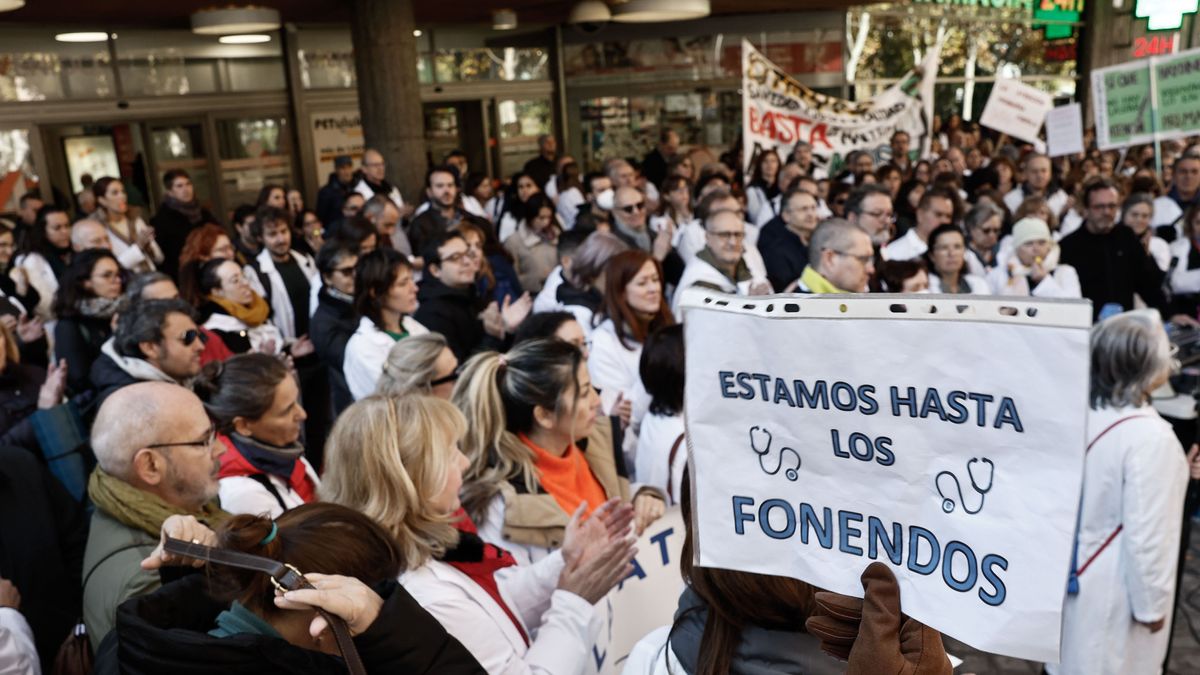 Los médicos madrileños seguirán con los paros de manera indefinida: hasta que haya un "compromiso real"