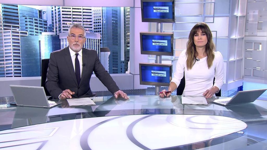 Con David Cantero e Isabel Jiménez Informativos Telecinco 2022 Mediodía 12/12/2022