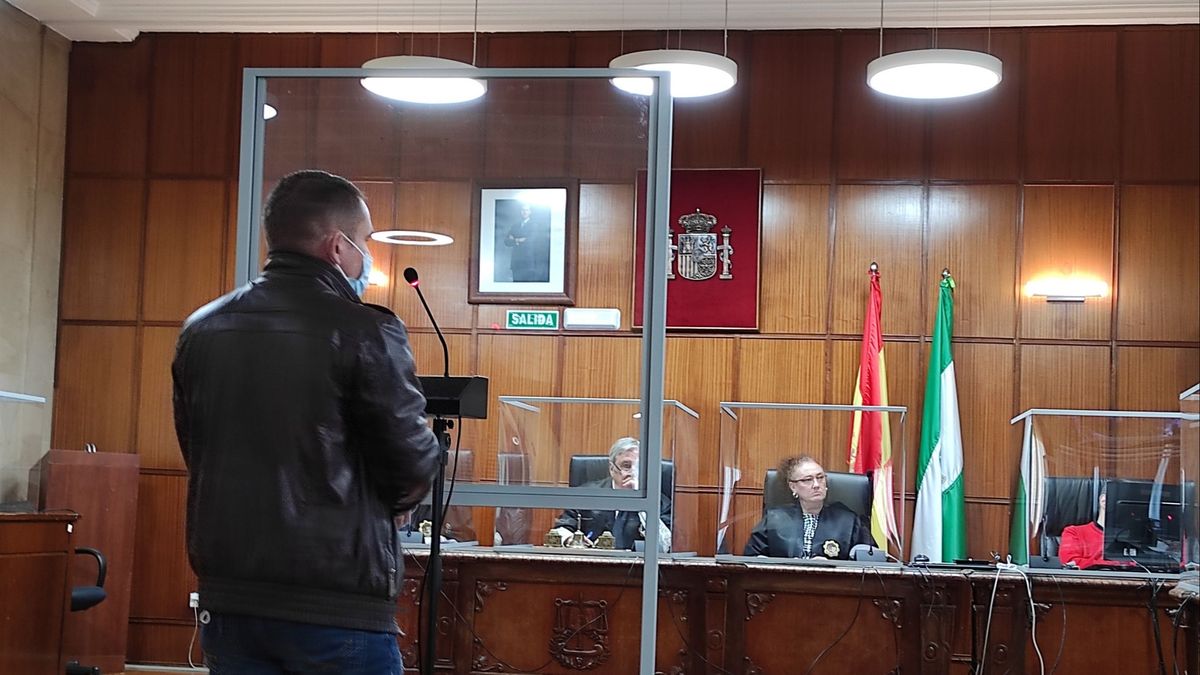 El acusado y condenado declarando en el juicio en Jaén El acusado y condenado declarando en el juicio en Jaén