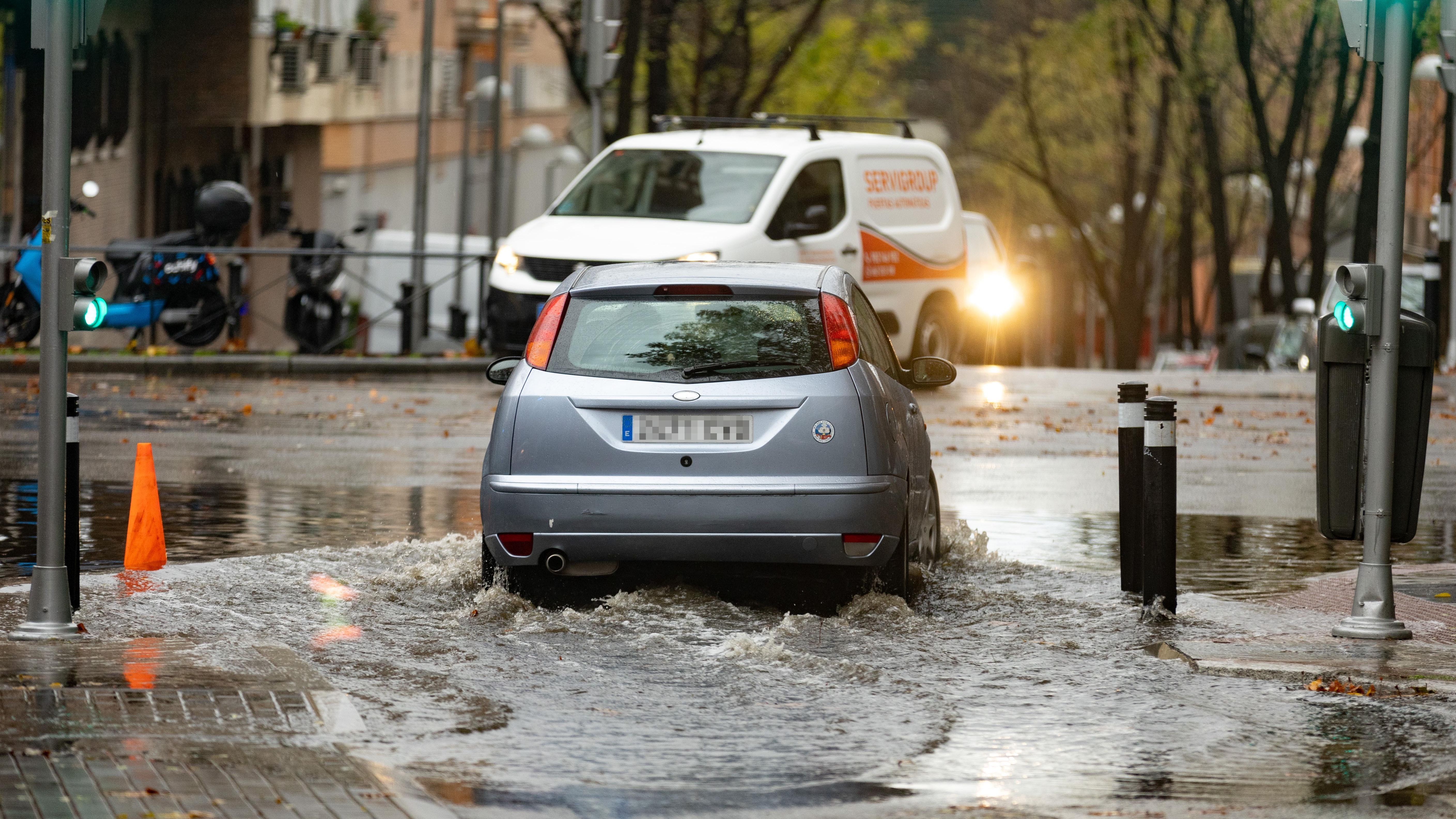 Las fuertes lluvias de la borrasca Efraín provocan graves inundaciones en Madrid