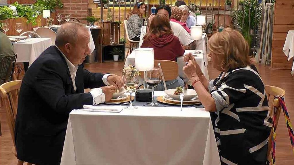 Natalia y Juan durante su cita en 'First Dates'