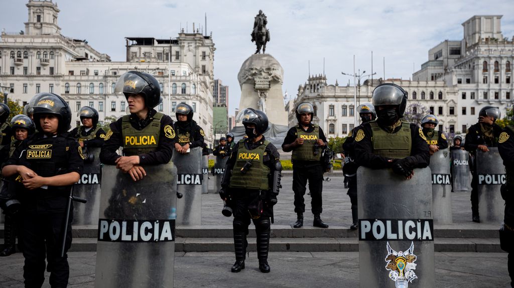 Perú decreta el estado de emergencia a nivel nacional por las protestas en apoyo a Pedro Castillo