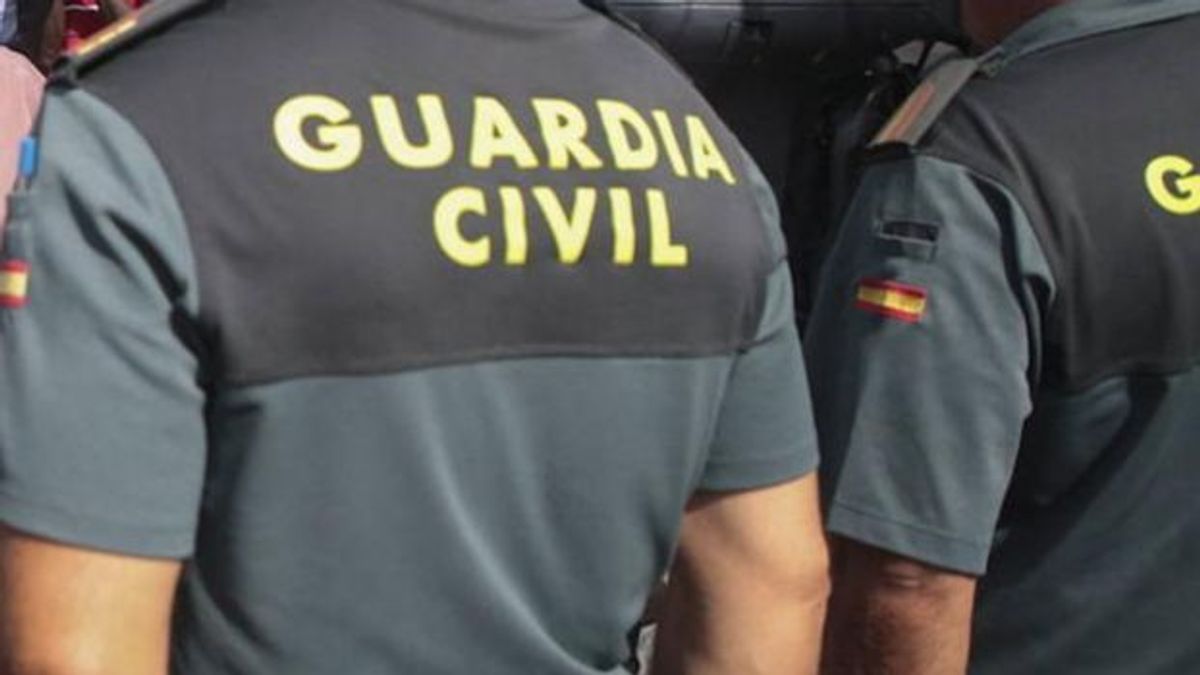 Detenido un hombre por apuñalar a una mujer en plena calle en Cartaya, Huelva