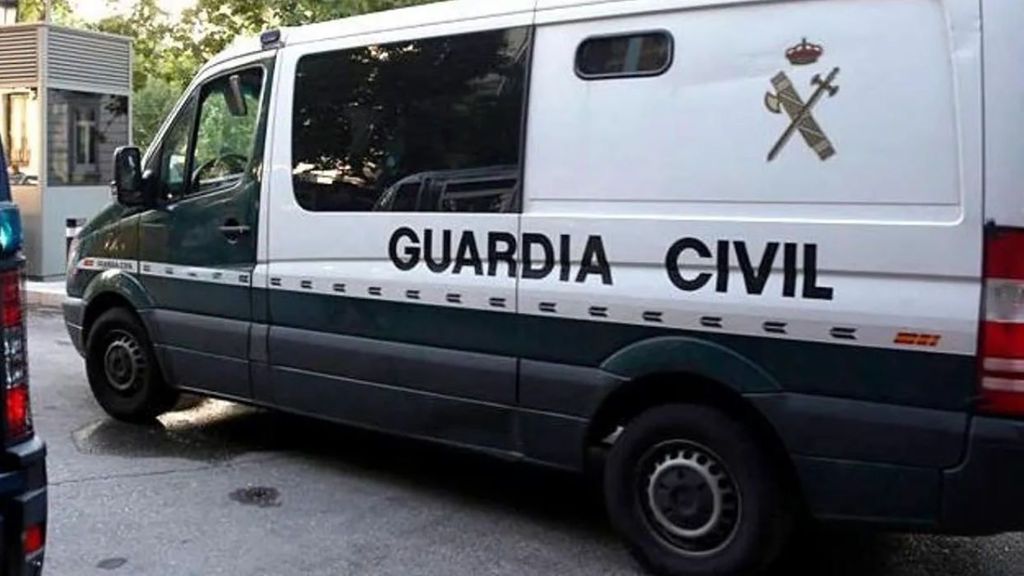 Una guardia civil mata a tiros a sus dos hijas en un cuartel de Quintanar del rey en Cuenca