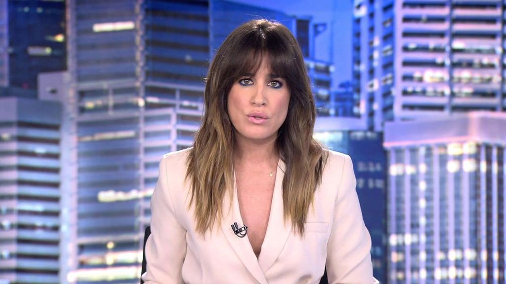 Con Isabel Jiménez Informativos Telecinco 2022 Noche 16/12/2022