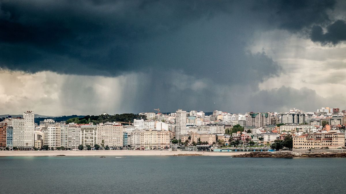 Este lunes llegará a España un frente con lluvia y fuerte viento