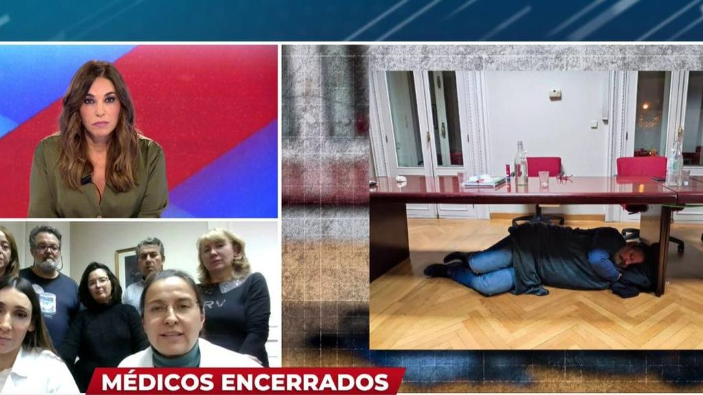 Los médicos encerrados en la Consejería de Sanidad de Madrid: “Hemos dormido en el suelo, con cuatro mantas para nueve personas”