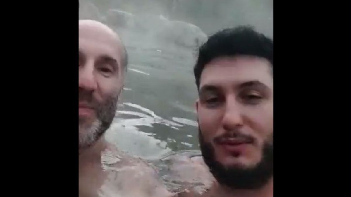 Omar Montes se relaja en las Termas junto a Jácome, alcalde de Ourense Omar Montes se relaja en las Termas junto a Jácome, alcalde de Ourense