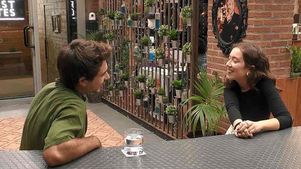 Paco y Carolina durante su cita en 'First Dates'