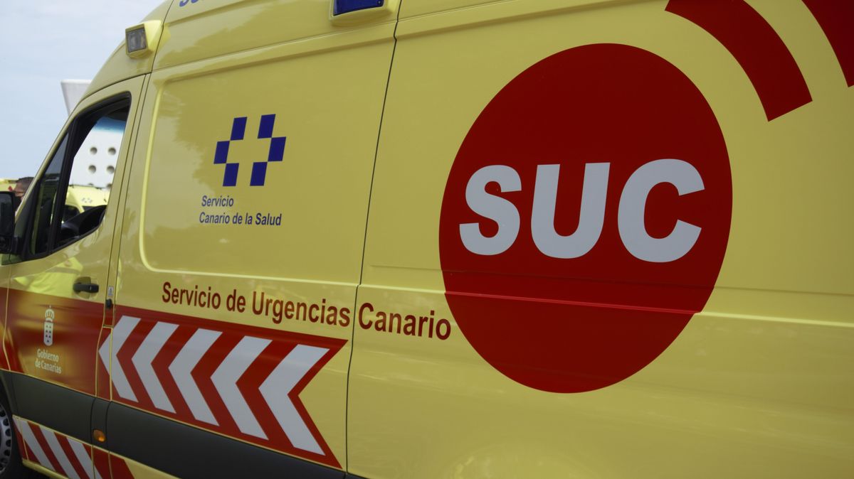 Fallecen dos jóvenes de 20 y 24 años tras salirse de la vía su vehículo en Haría, Lanzarote
