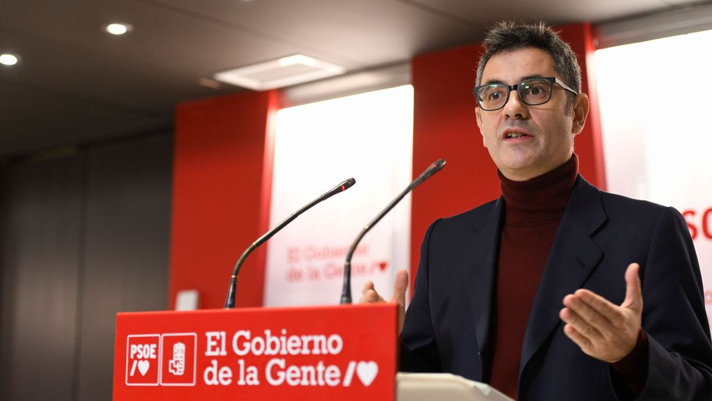 Félix Bolaños acusa al PP de “tratar de controlar la democracia por la puerta de atrás”