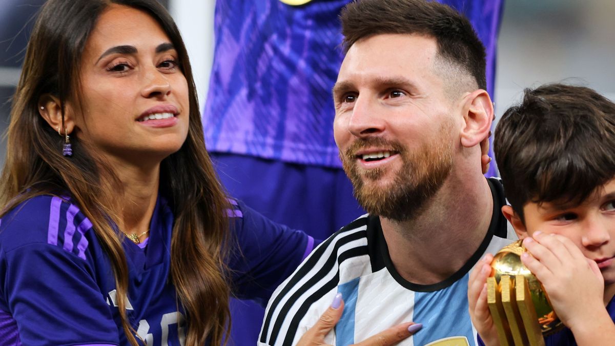 Antonella con Messi y uno de sus hijos