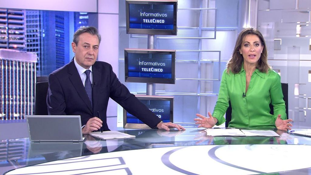 Con José Ribagorda y Ángeles Blanco Informativos Telecinco 2022 Noche 18/12/2022