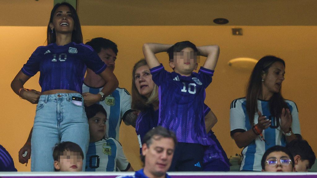La emoción de Antonela y sus tres hijos mientras veían jugar a Messi la final contra Francia
