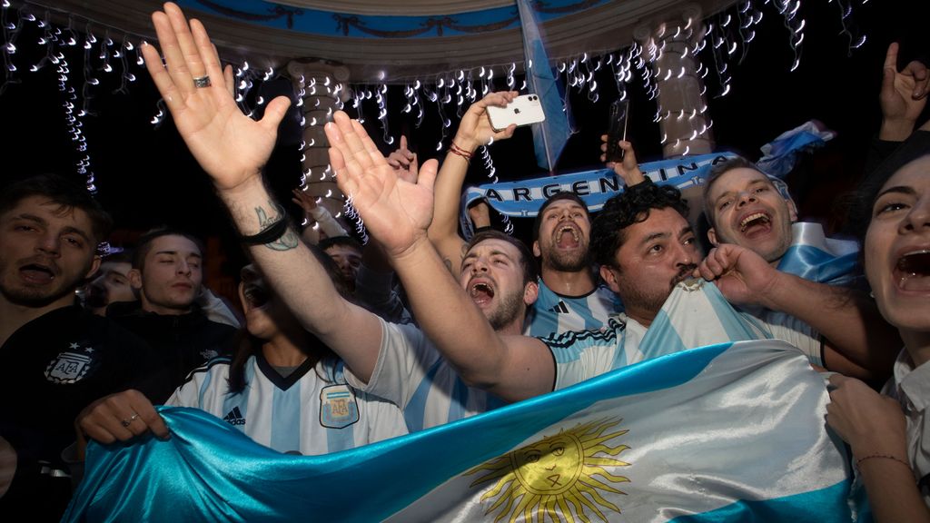 La victoria de Argentina en el Mundial de Qatar 2022 se celebra también en España